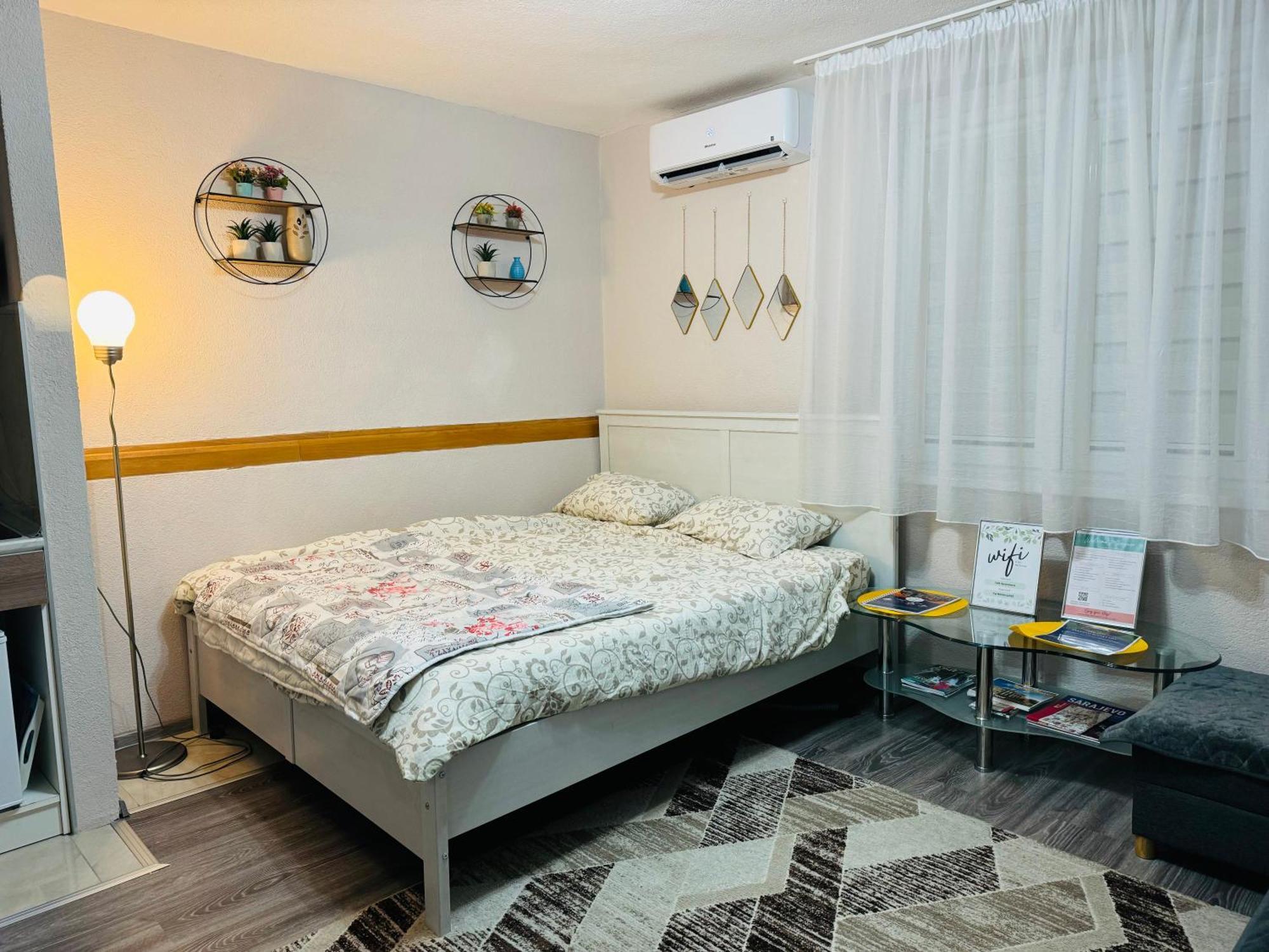 T&N Studio-Center-Free Parking,Ac,Train-Bus Station Saraybosna Dış mekan fotoğraf